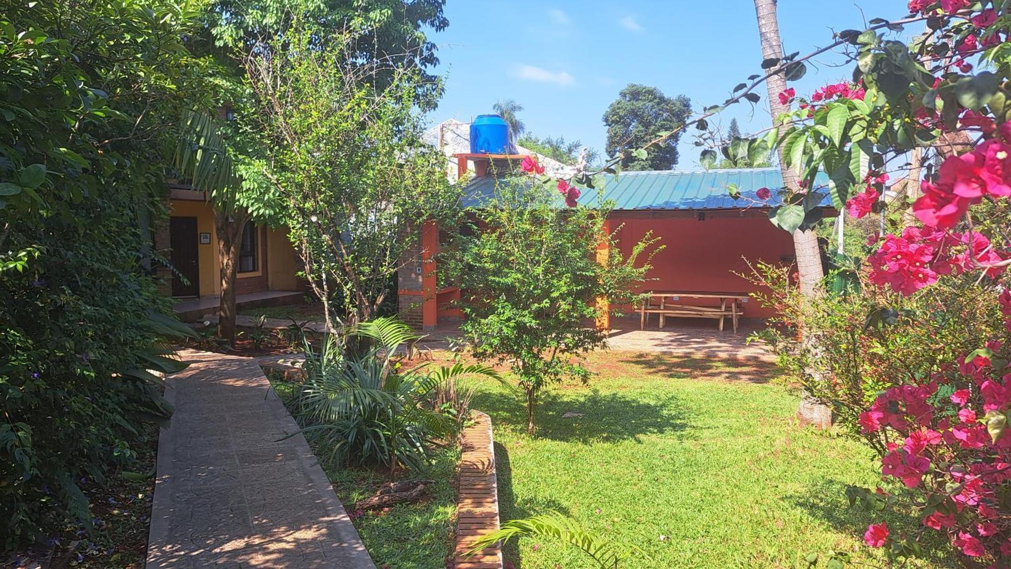 Hospedaje Los Vencejos Puerto Iguazú Exterior foto