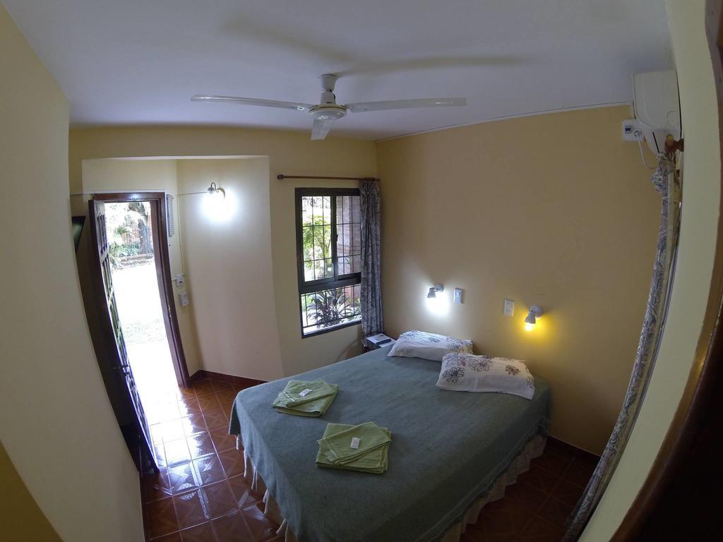 Hospedaje Los Vencejos Puerto Iguazú Habitación foto